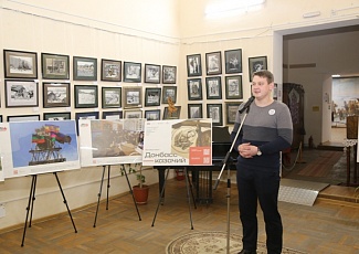 Шахтинский музей стал финишной точкой показа фотовыставки «Донбасс казачий»