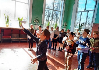 В клубе "Молодежный" воспитывают юных защитников Отечества